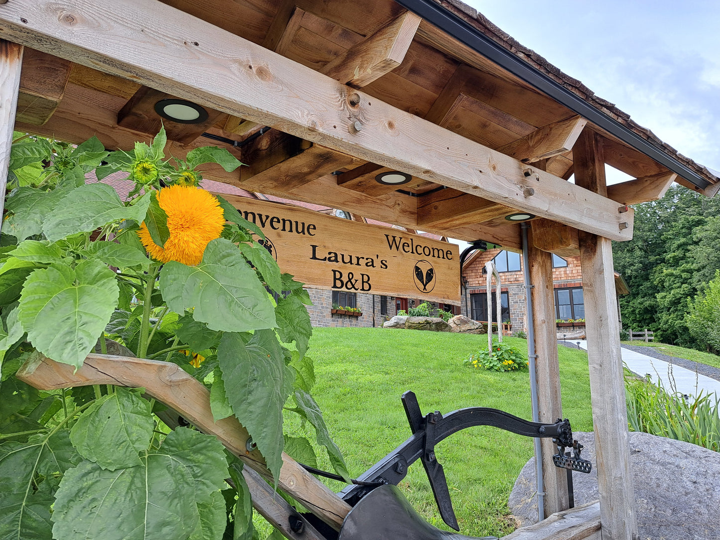 Get Away 2 nights for 4, Breakfast Included